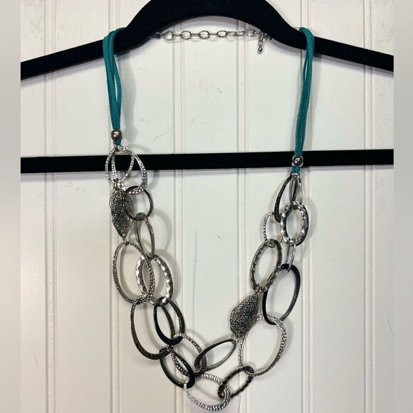 Laura Ashley Turquoise Necklace - Picture 1 of 10